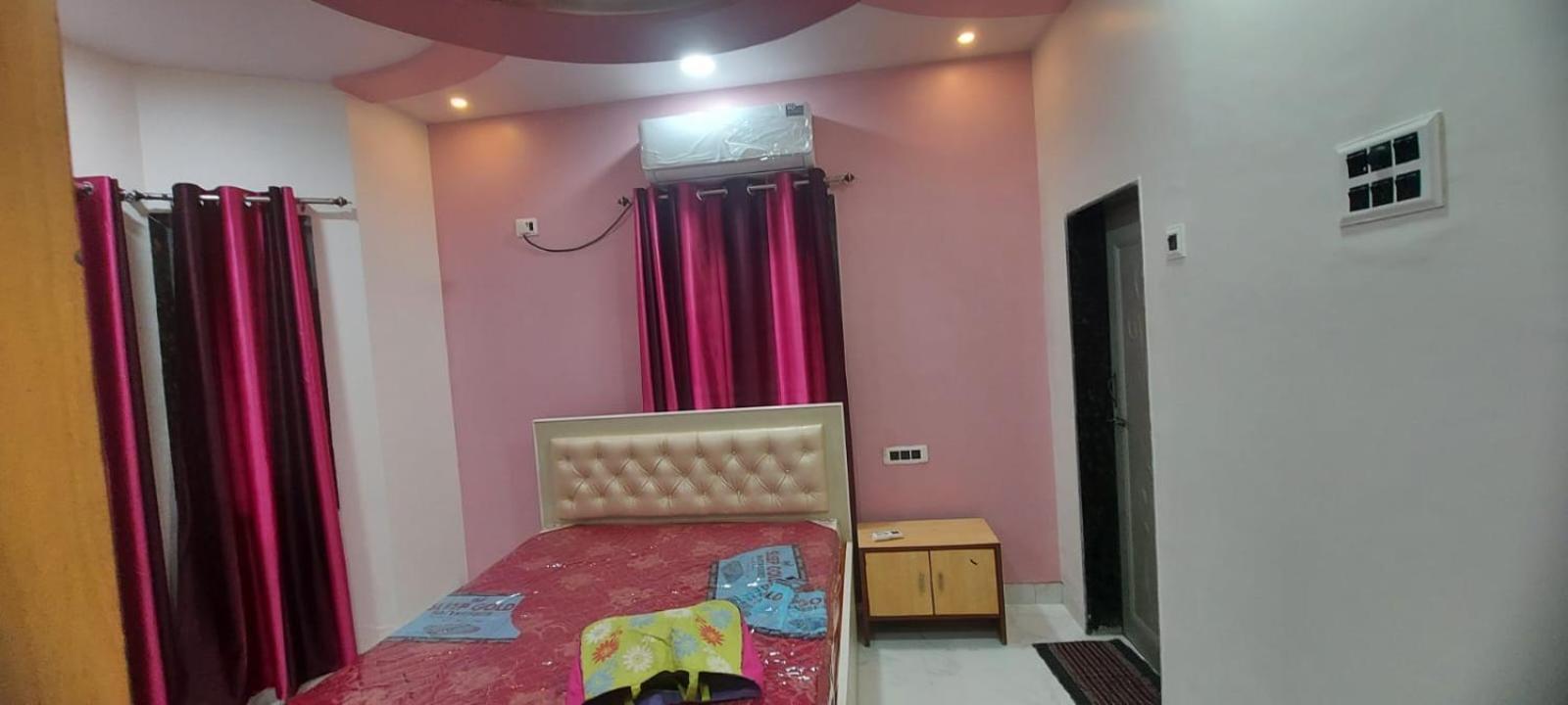 J K Villa Arnalapada Luaran gambar