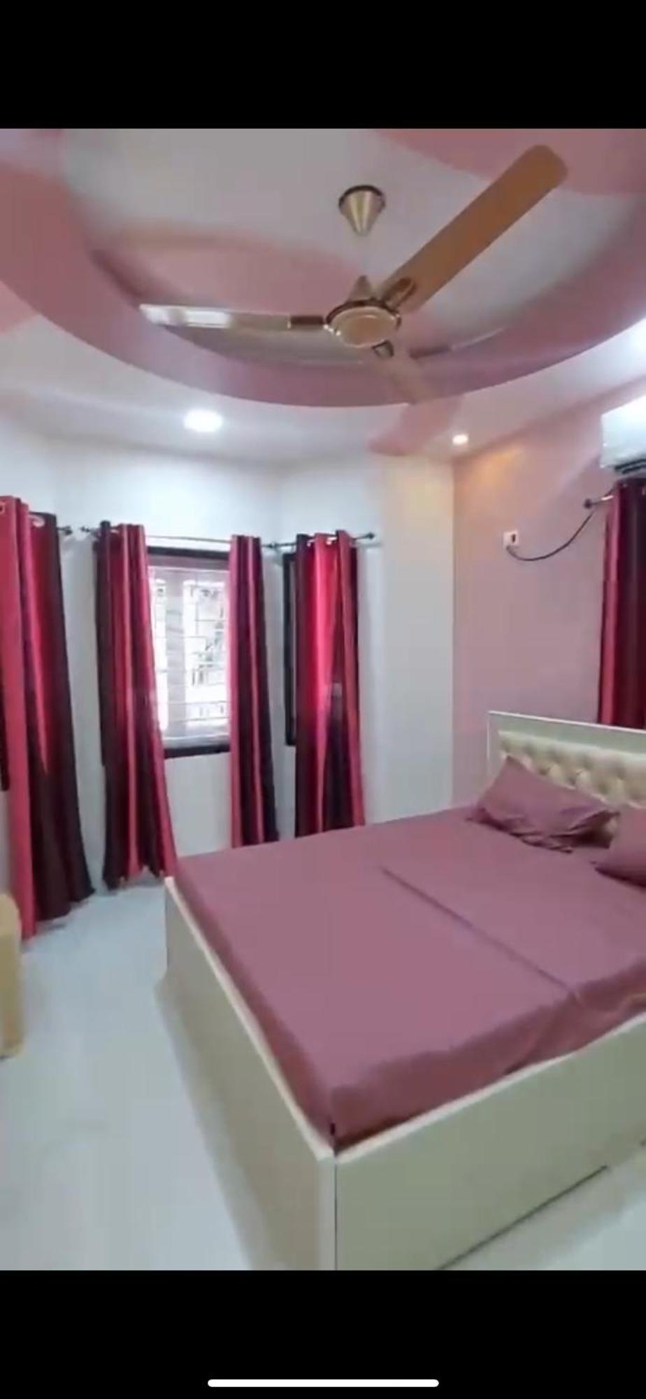 J K Villa Arnalapada Luaran gambar